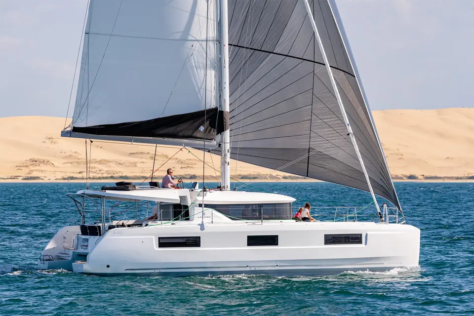 Alice, Lagoon 46 catamaran for charter in Athens, photo 2