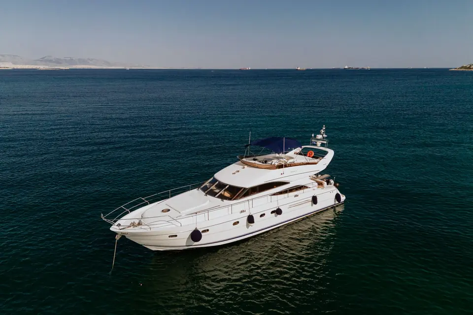 Lady Hope, Princess 61 motor yacht for charter in Corfu, photo 2