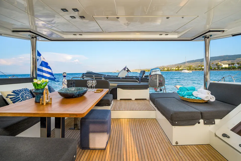 Largo Winch, Lagoon 52 F catamaran for charter in Mykonos, photo 3