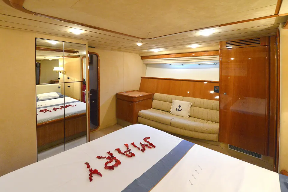 Mary, Ferretti 68 motor yacht for charter in Rhodes, photo 6