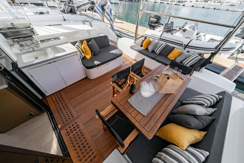Ozelo, Lagoon 50 catamaran for charter in Lefkada, photo 4
