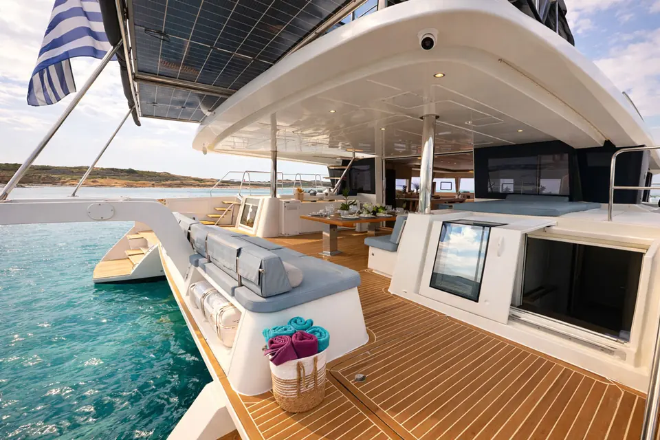 Royal Destiny, Lagoon 620 catamaran for charter in Athens, photo 3