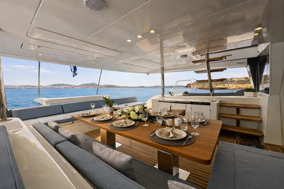 Royal Destiny, Lagoon 620 catamaran for charter in Athens, photo 4
