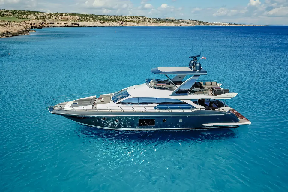 Sea Ya, Azimut 66 motor yacht for charter in Athens, real photo